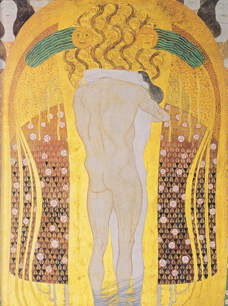 金地の壁画。裸の男女が抱き合い、その上に金の巻き髪と太陽の顔、背後に天使たちの顔が並んでいる。